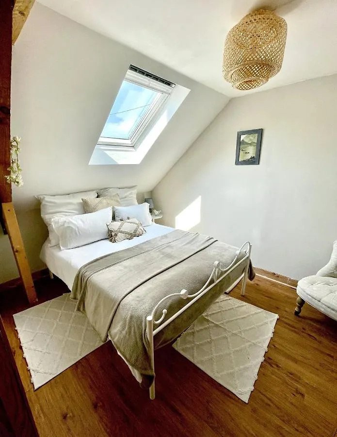 Maison Collinee Rostrenen
